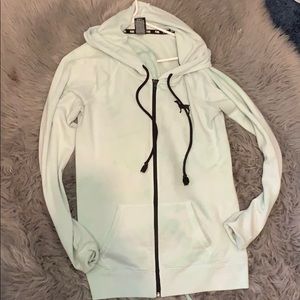 Vs zip up